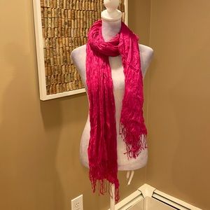 Cashmirette Made in Italy.   Hot Pink 100% Viscose and Rayon Super Soft Scarf
